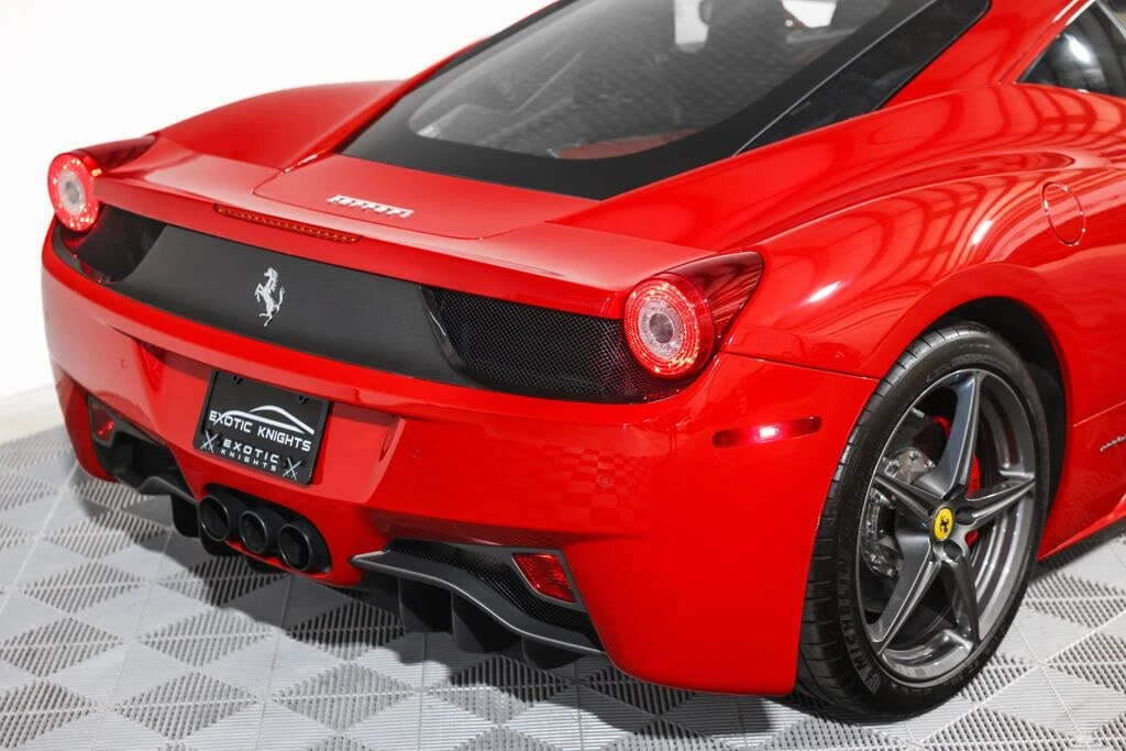 2014 Ferrari 458 Italia - Image 9 of 31