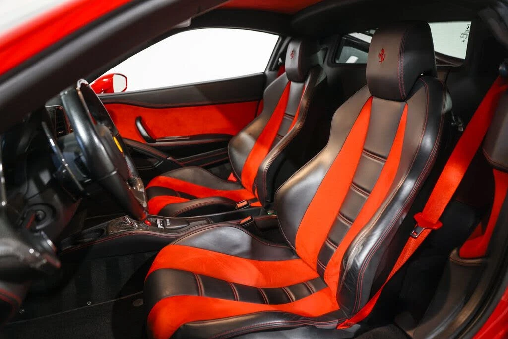 2014 Ferrari 458 Italia - Image 30 of 31