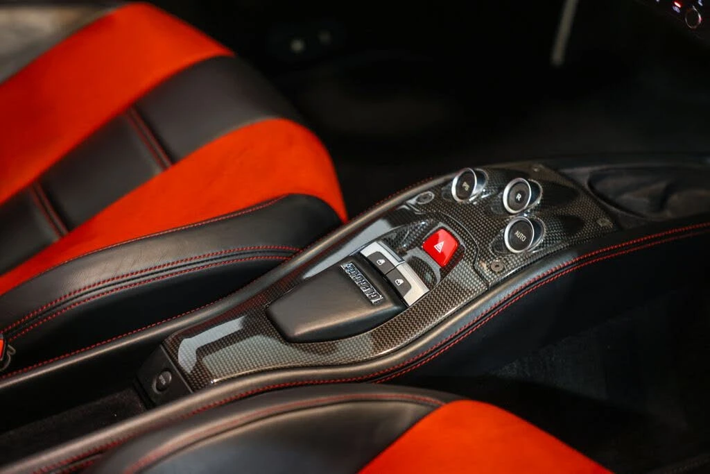 2014 Ferrari 458 Italia - Image 27 of 31