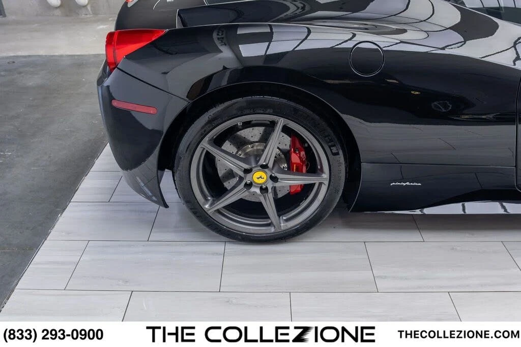 2014 Ferrari 458 Italia - Image 28 of 31