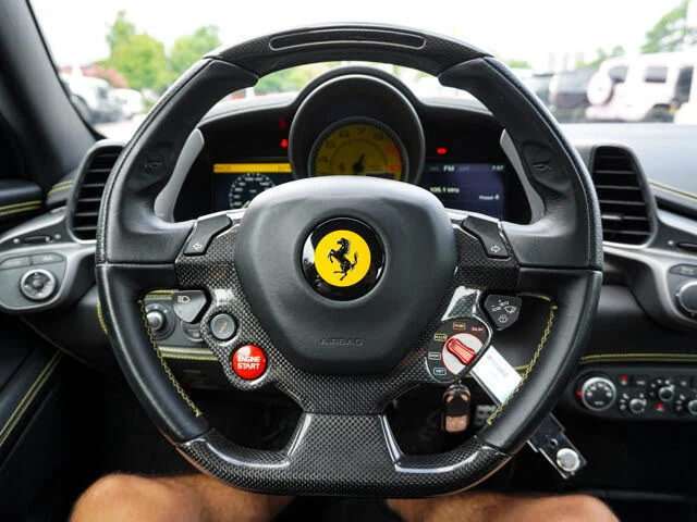 2014 Ferrari 458 Italia - Image 23 of 31