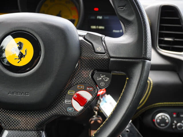 2014 Ferrari 458 Italia - Image 25 of 31