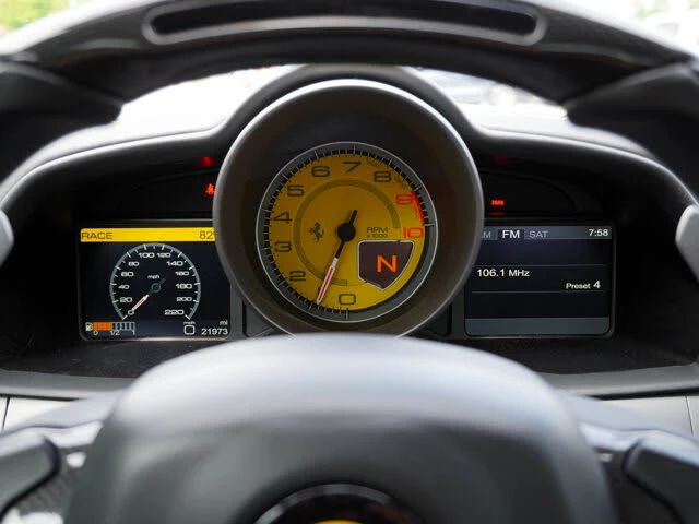 2014 Ferrari 458 Italia - Image 26 of 31