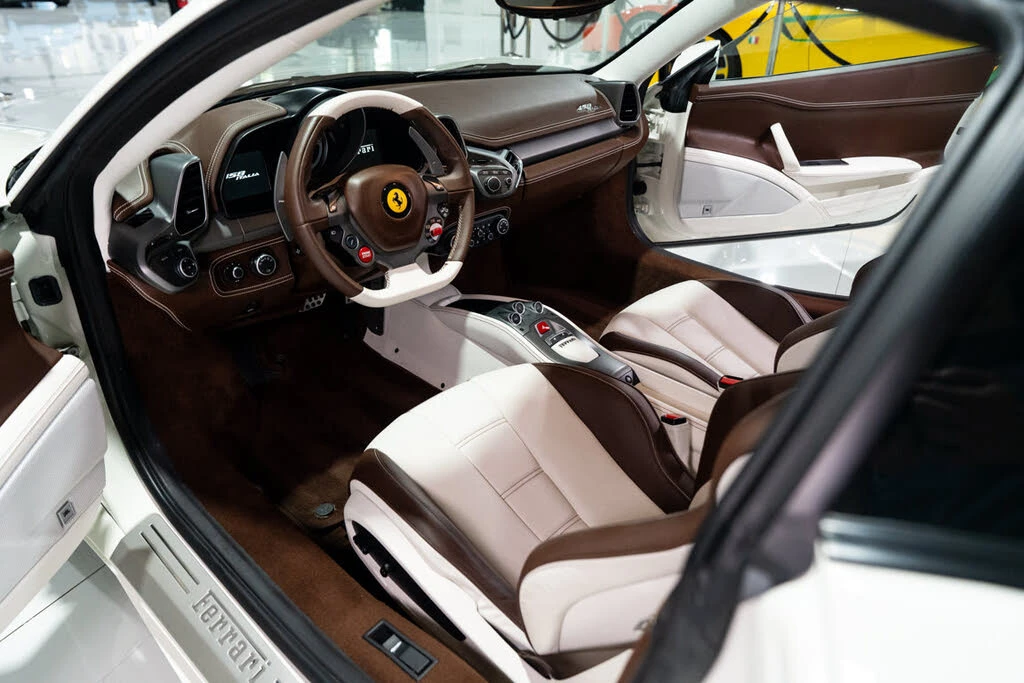 2014 Ferrari 458 Italia - Image 9 of 31
