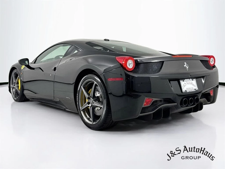 2014 Ferrari 458 Italia - Image 5 of 31