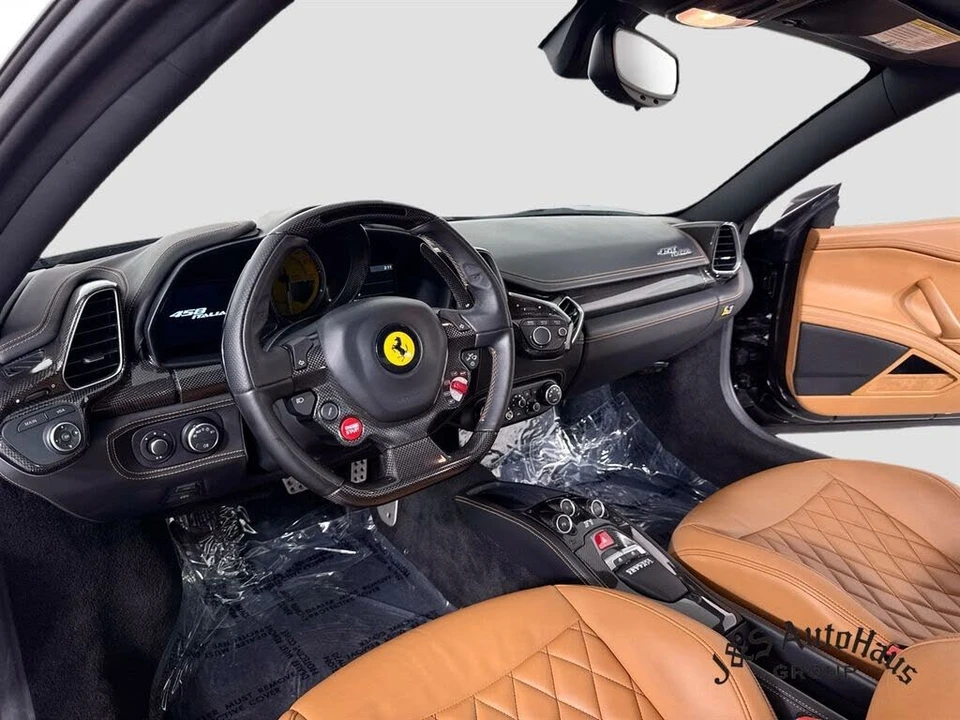 2014 Ferrari 458 Italia - Image 28 of 31