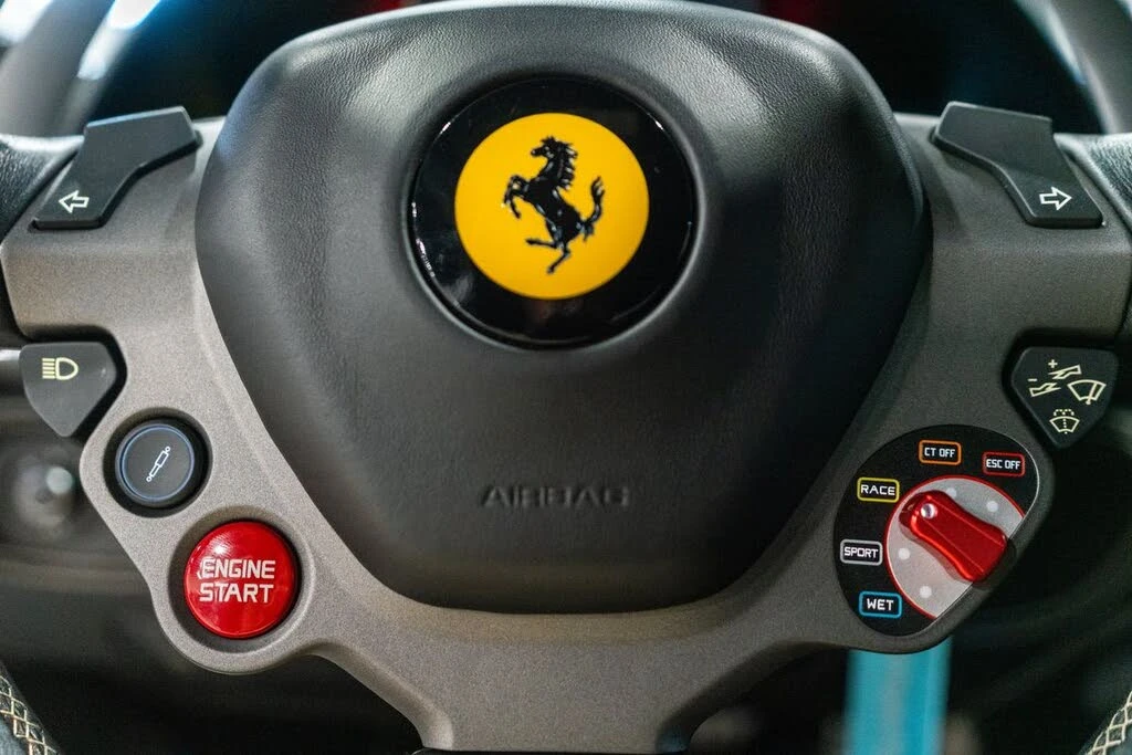 2014 Ferrari 458 Italia - Image 30 of 31