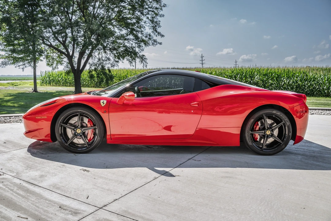 2014 Ferrari 458 Italia - Image 9 of 31