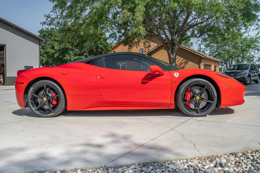 2014 Ferrari 458 Italia - Image 5 of 31