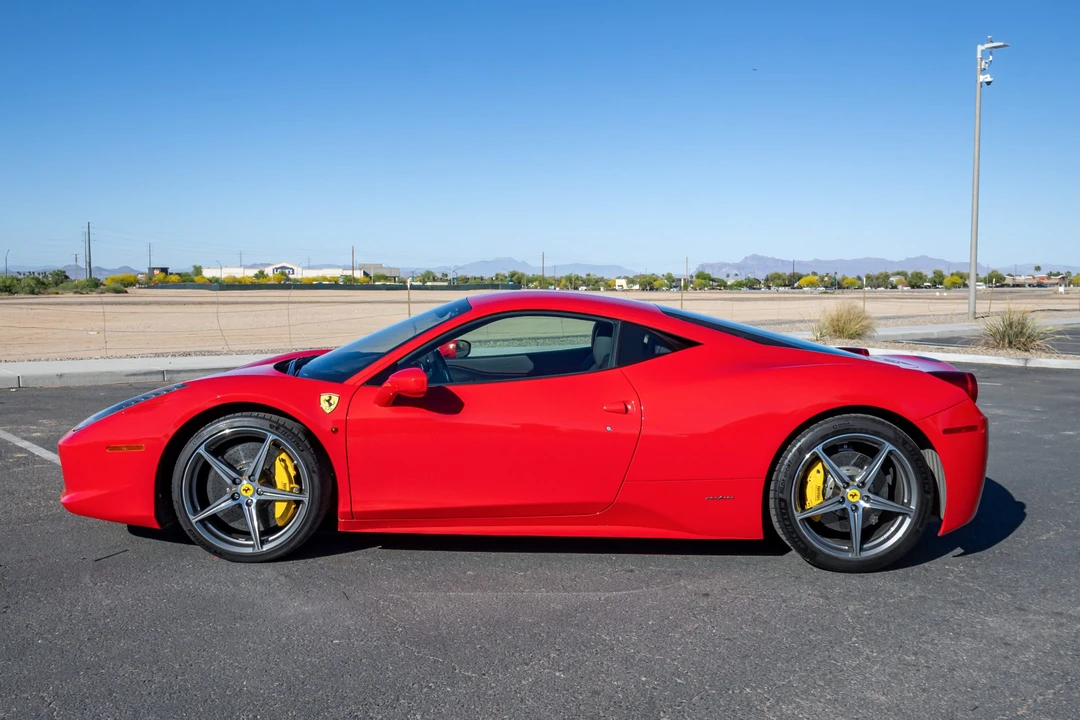 2014 Ferrari 458 Italia - Image 9 of 31