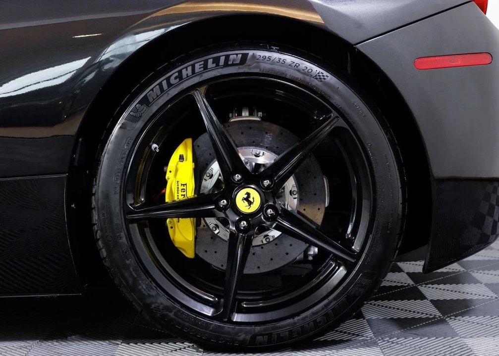 2014 Ferrari 458 Italia - Image 6 of 31