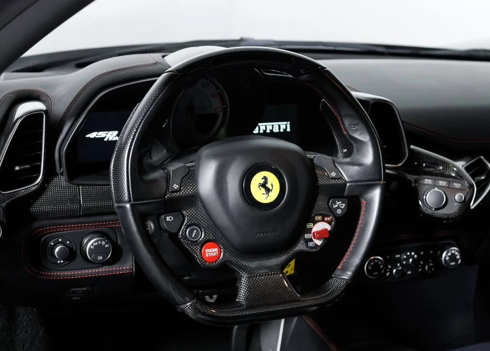 2014 Ferrari 458 Italia - Image 15 of 31