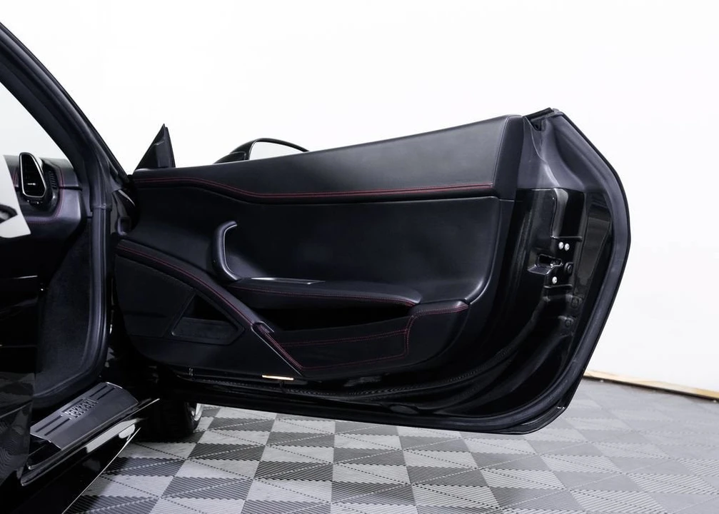 2014 Ferrari 458 Italia - Image 19 of 31