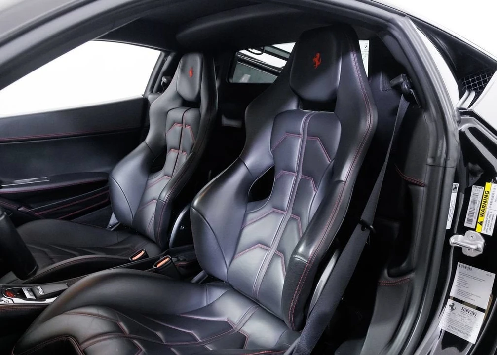 2014 Ferrari 458 Italia - Image 16 of 31