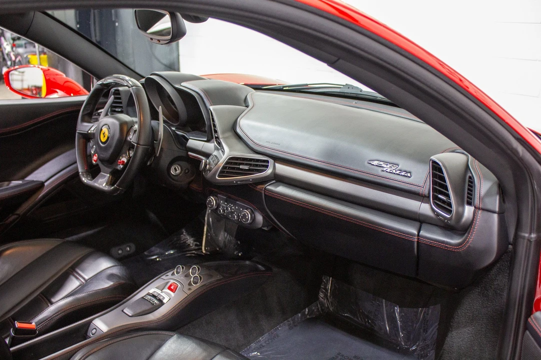 2014 Ferrari 458 Italia - Image 24 of 31