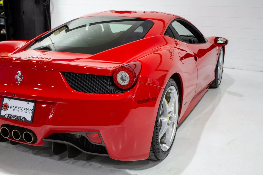 2014 Ferrari 458 Italia - Image 16 of 31