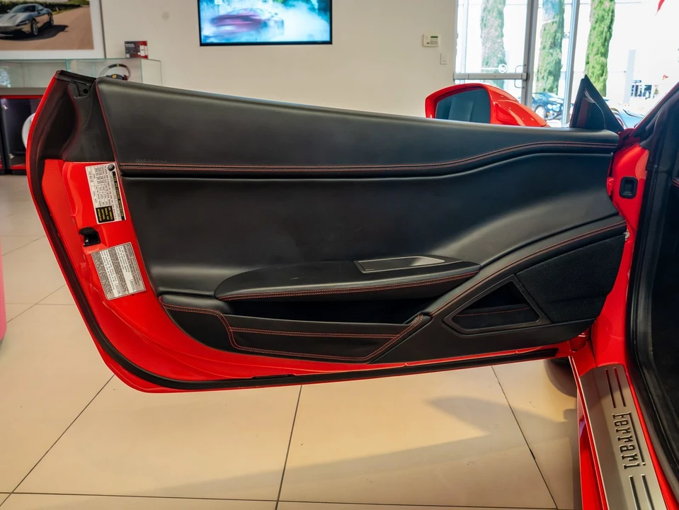 2014 Ferrari 458 Italia - Image 8 of 25