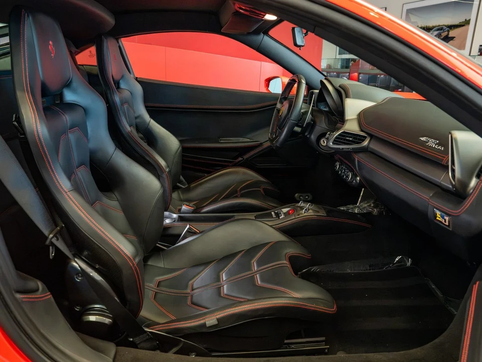 2014 Ferrari 458 Italia - Image 18 of 25