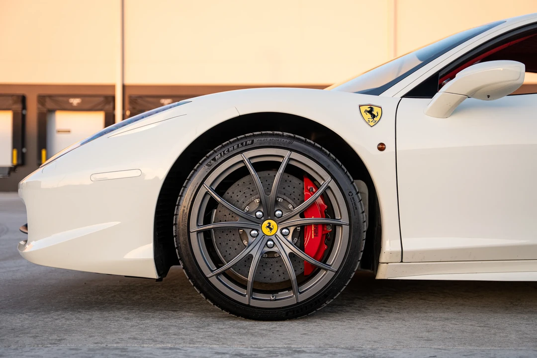 2014 Ferrari 458 Italia - Image 17 of 31