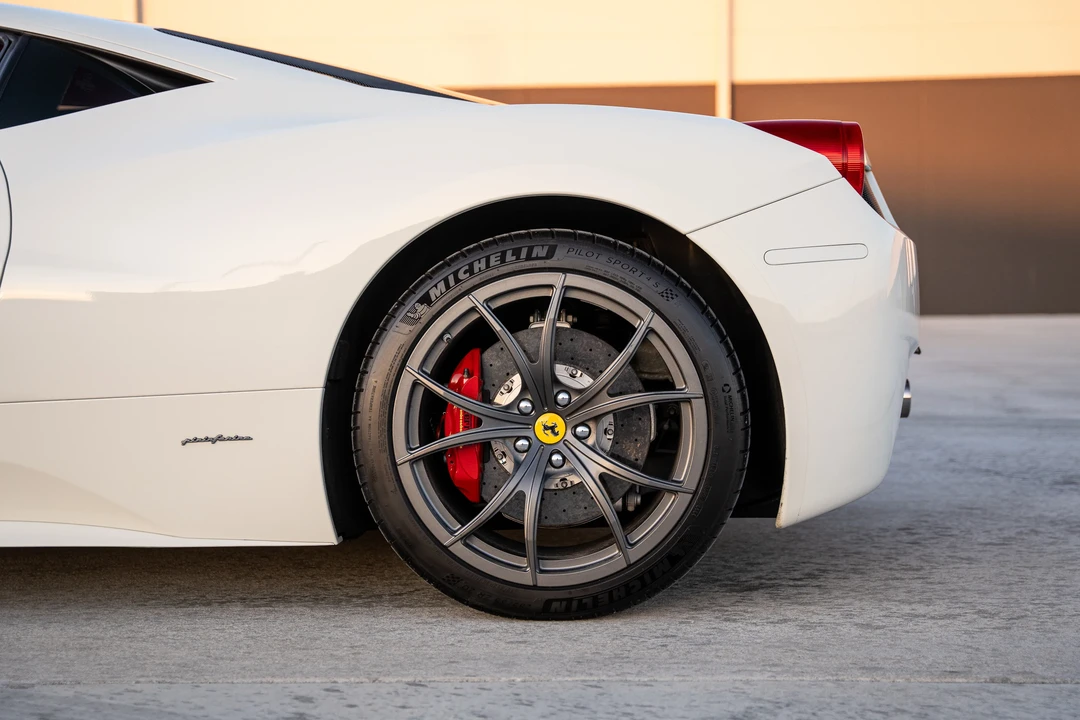 2014 Ferrari 458 Italia - Image 24 of 31
