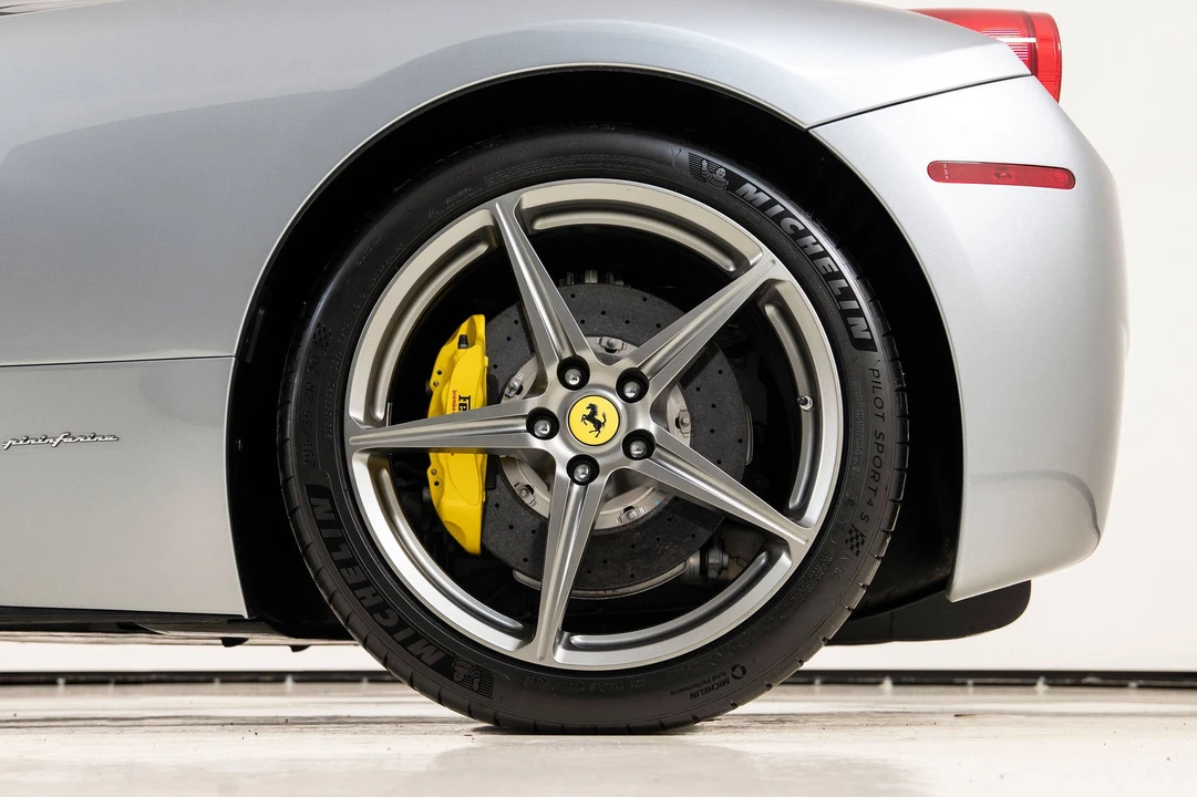 2014 Ferrari 458 Italia - Image 18 of 31