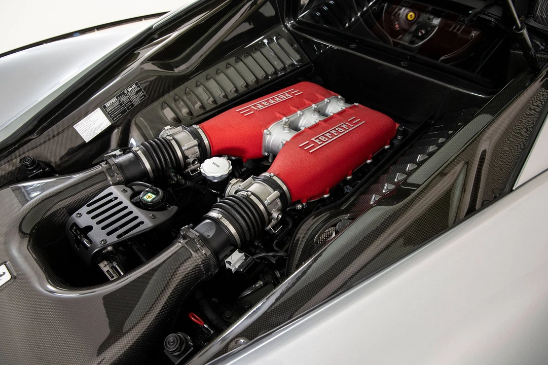 2014 Ferrari 458 Italia - Image 28 of 31