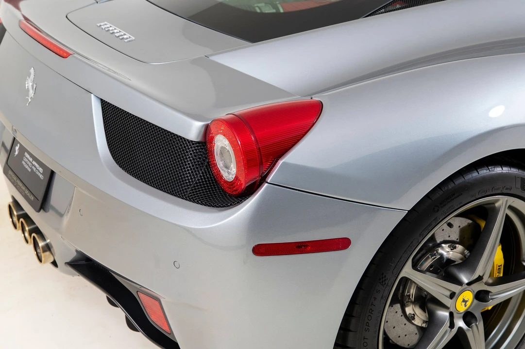 2014 Ferrari 458 Italia - Image 24 of 31