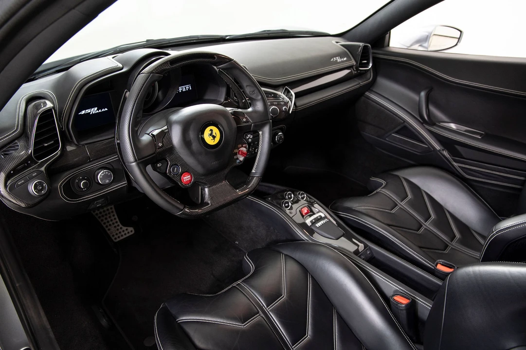2014 Ferrari 458 Italia - Image 4 of 31
