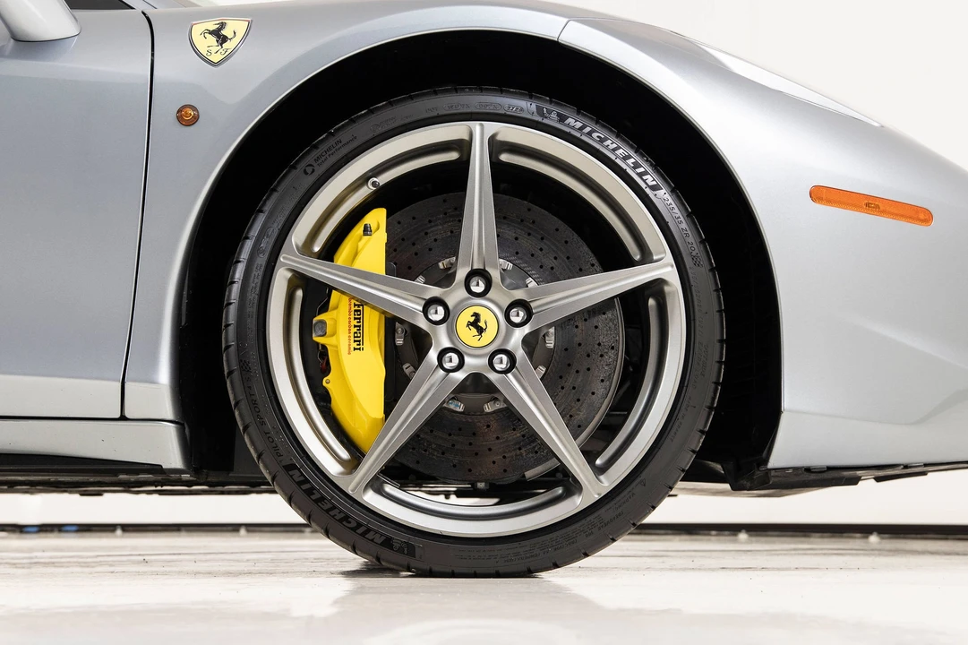 2014 Ferrari 458 Italia - Image 20 of 31
