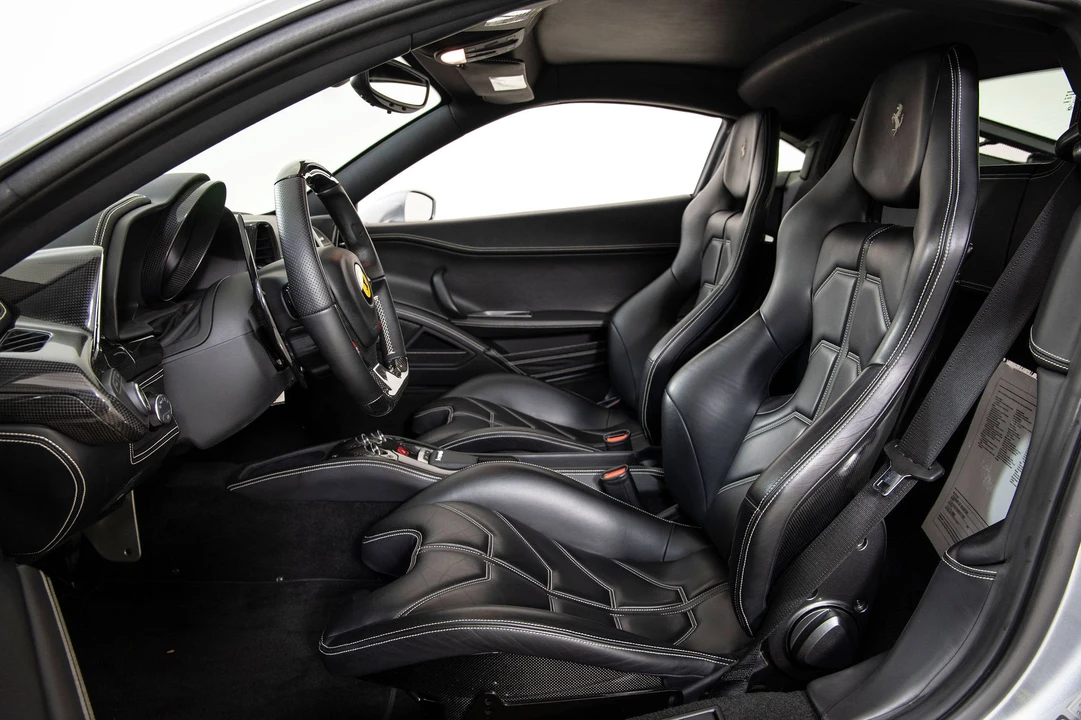 2014 Ferrari 458 Italia - Image 5 of 31