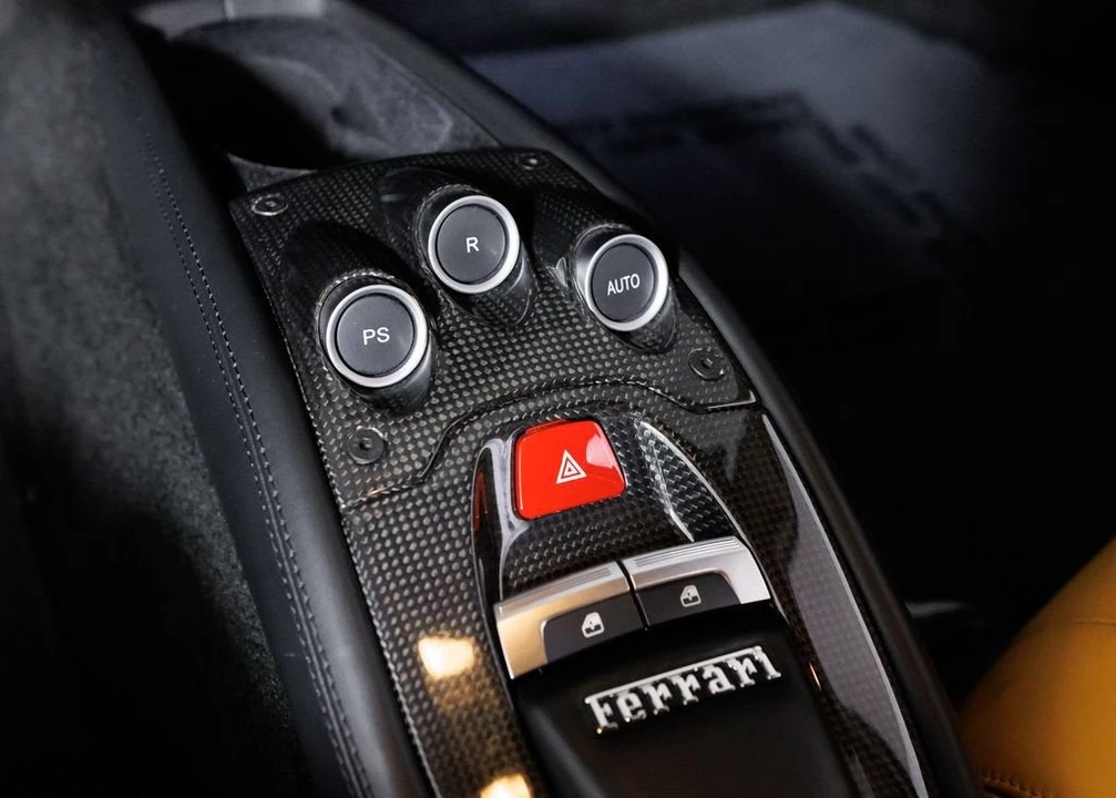 2014 Ferrari 458 Italia - Image 23 of 31