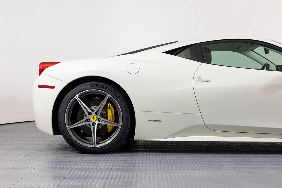 2014 Ferrari 458 Italia - Image 13 of 21