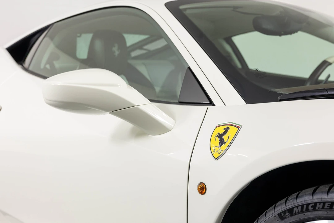 2014 Ferrari 458 Italia - Image 16 of 21