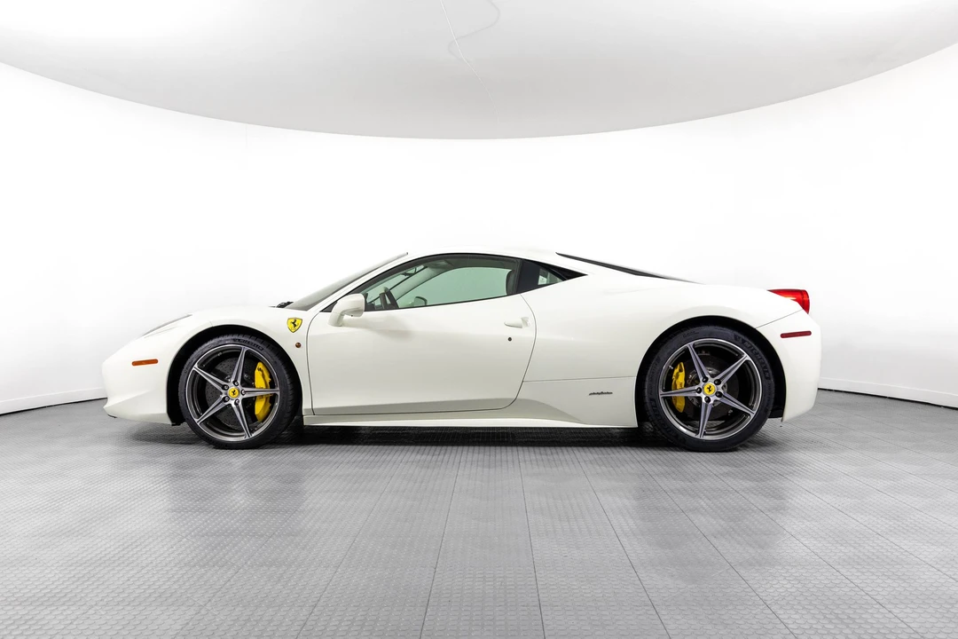 2014 Ferrari 458 Italia - Image 3 of 21