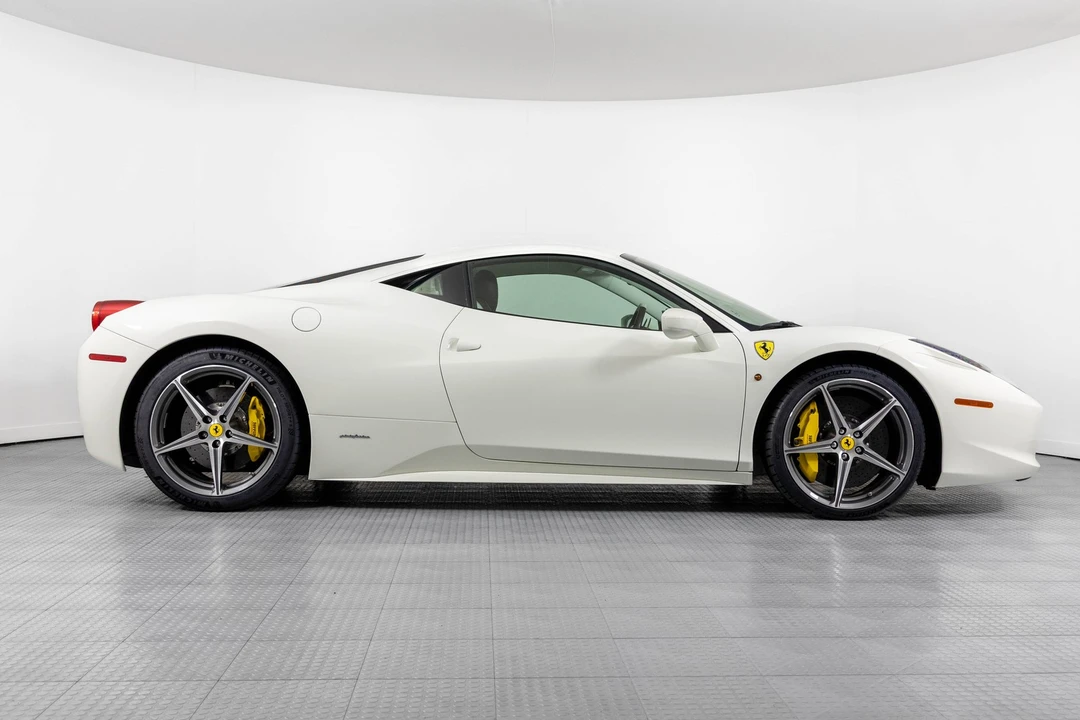 2014 Ferrari 458 Italia - Image 12 of 21