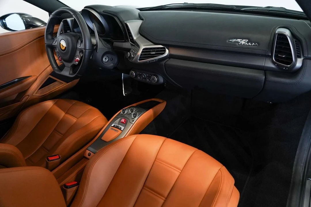 2014 Ferrari 458 Italia - Image 16 of 21