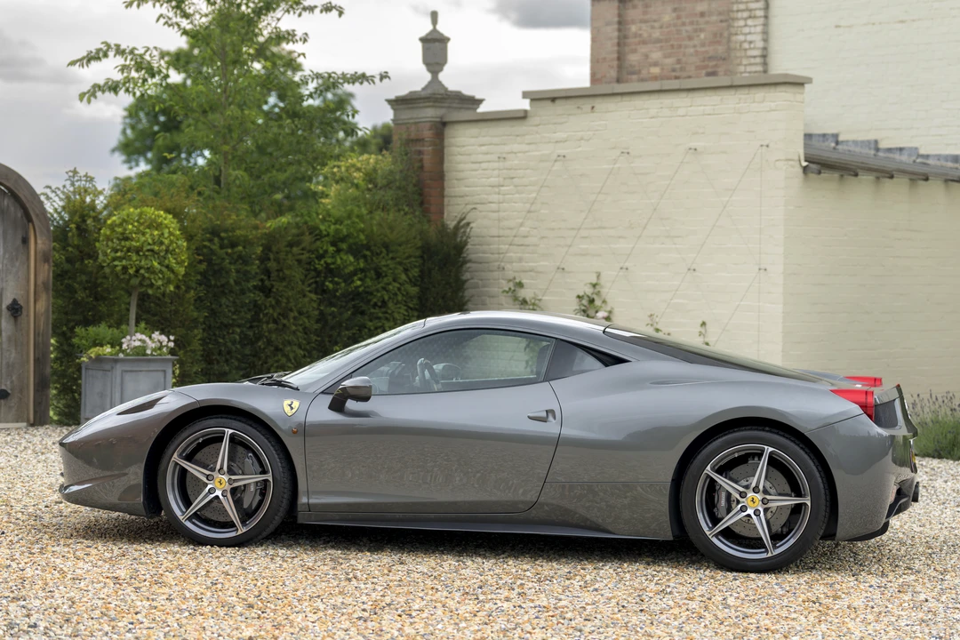 2014 Ferrari 458 Italia - Image 8 of 31