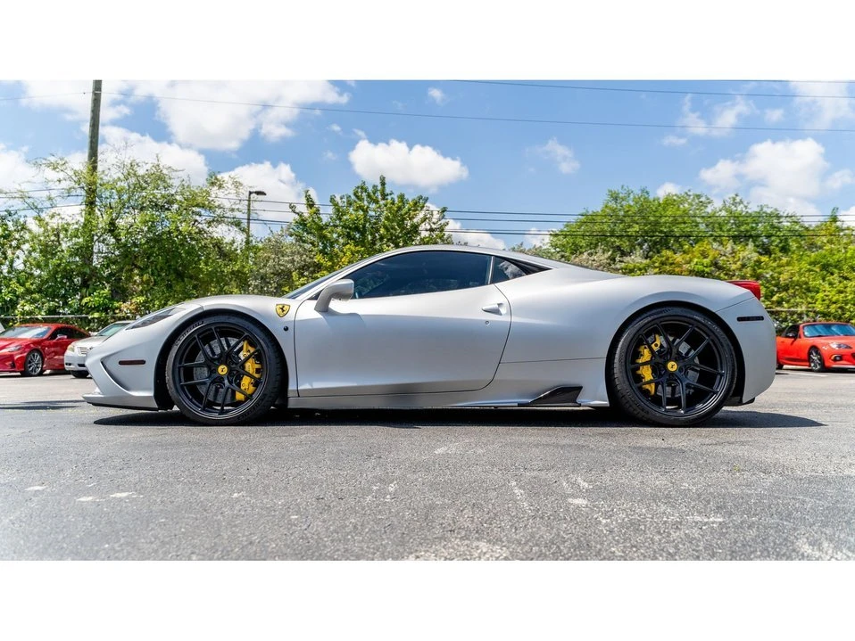 2014 Ferrari 458 Speciale - Image 4 of 20