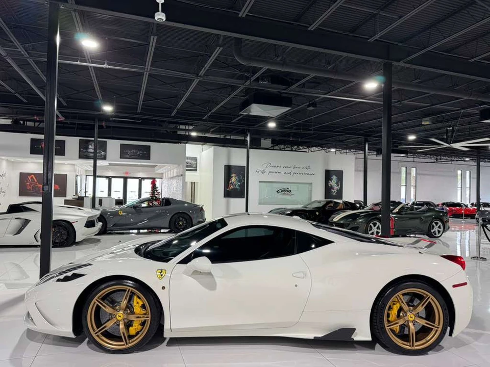 2014 Ferrari 458 Speciale - Image 4 of 12