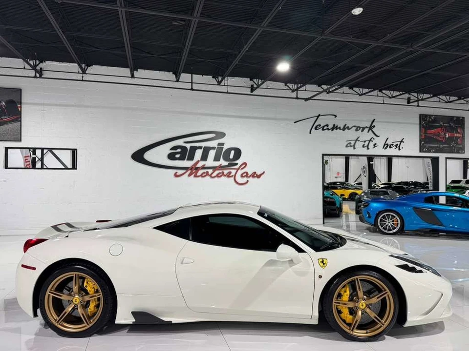 2014 Ferrari 458 Speciale - Image 8 of 12