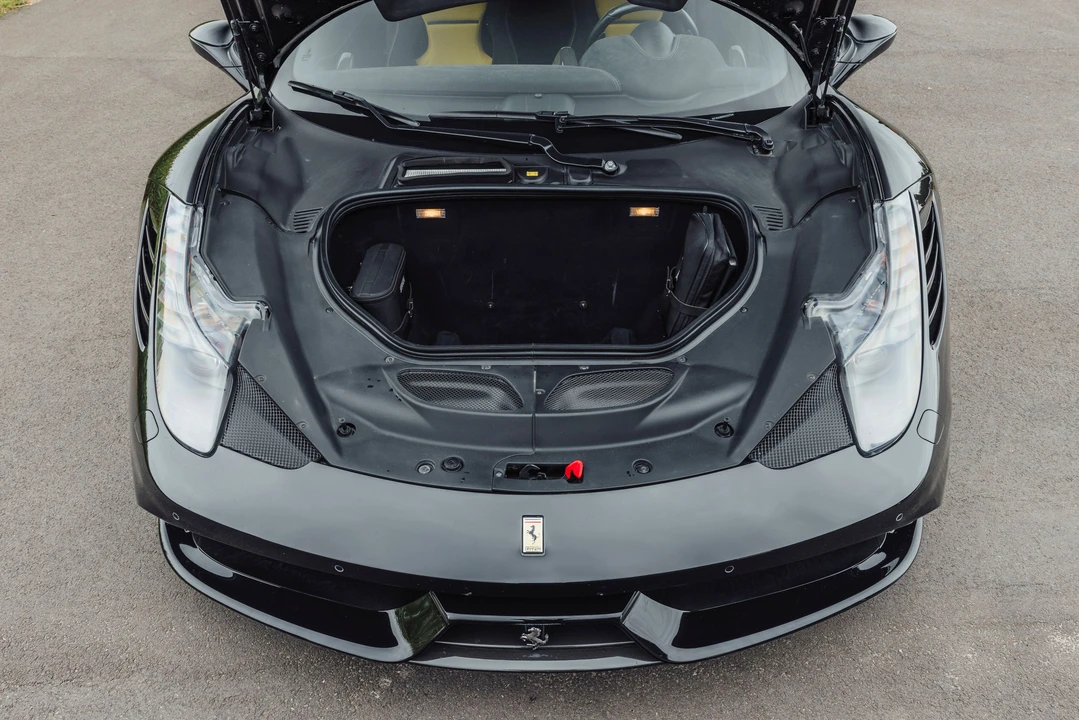2014 Ferrari 458 Speciale - Image 30 of 31