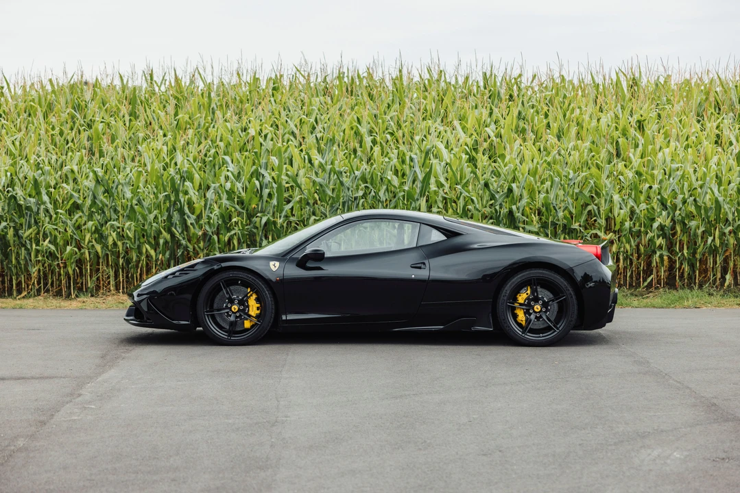 2014 Ferrari 458 Speciale - Image 14 of 31