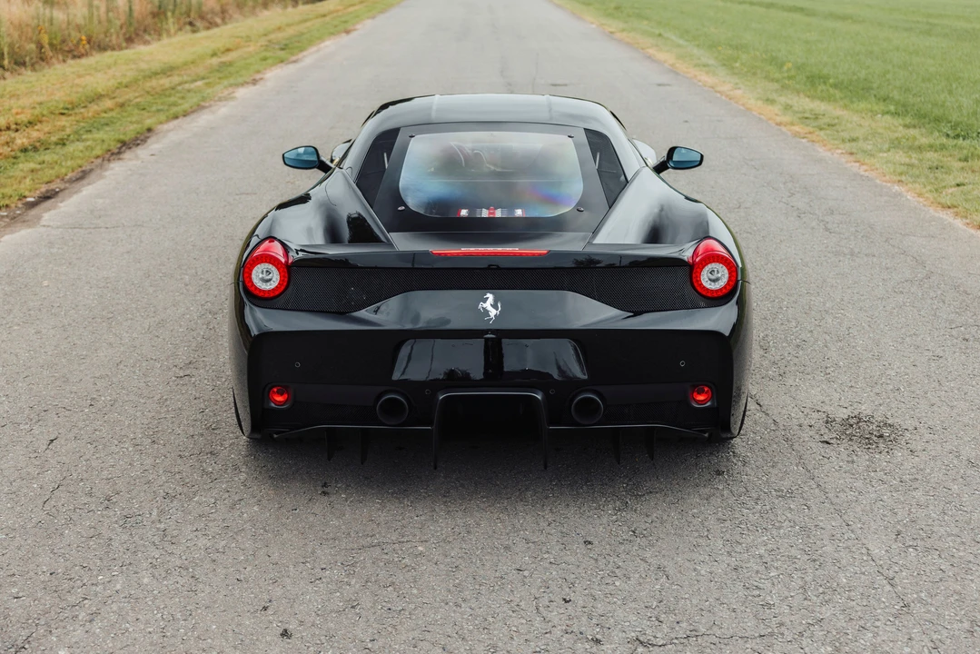 2014 Ferrari 458 Speciale - Image 9 of 31