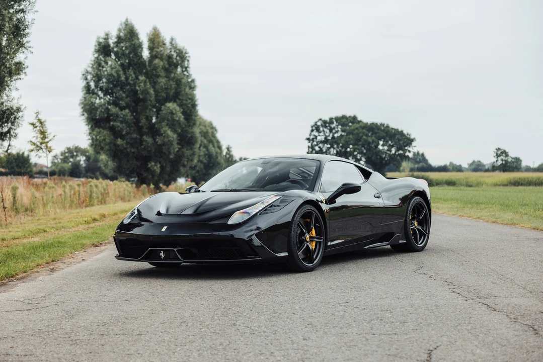 2014 Ferrari 458 Speciale - Image 2 of 31