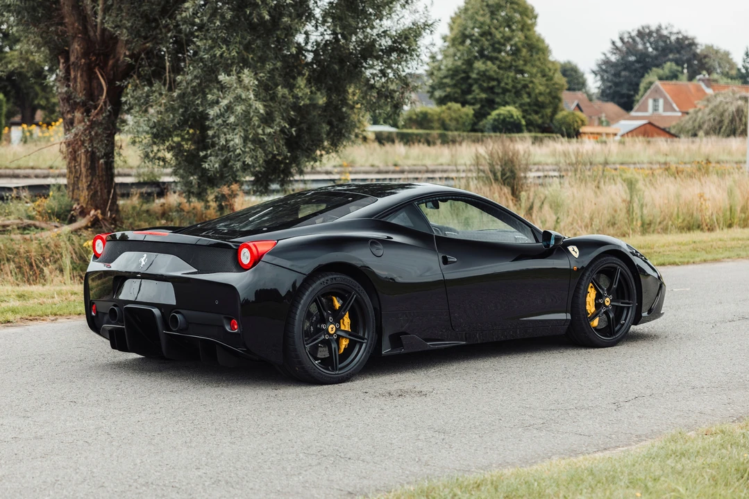 2014 Ferrari 458 Speciale - Image 8 of 31