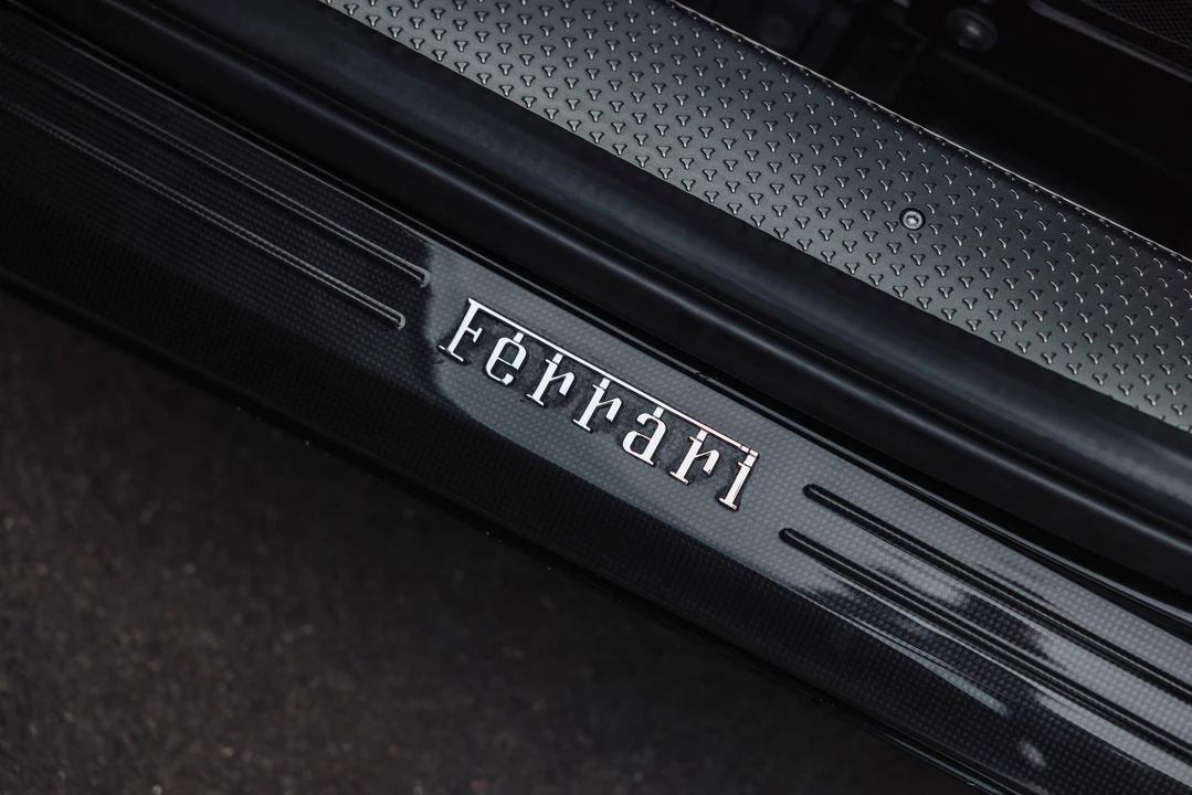 2014 Ferrari 458 Speciale - Image 25 of 31