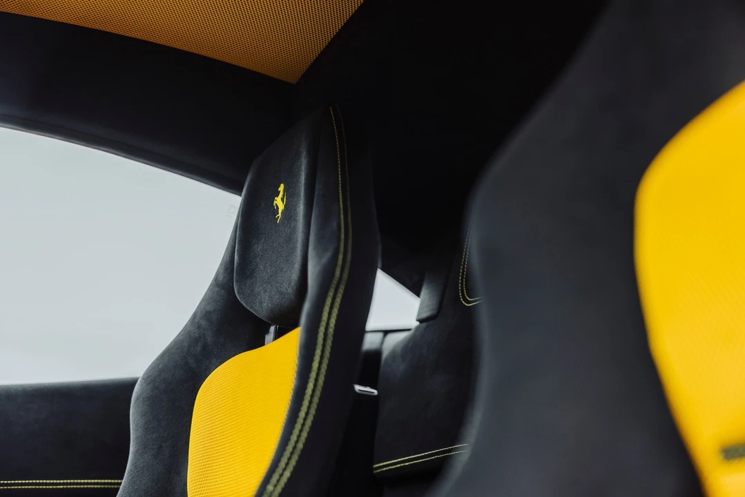 2014 Ferrari 458 Speciale - Image 27 of 31