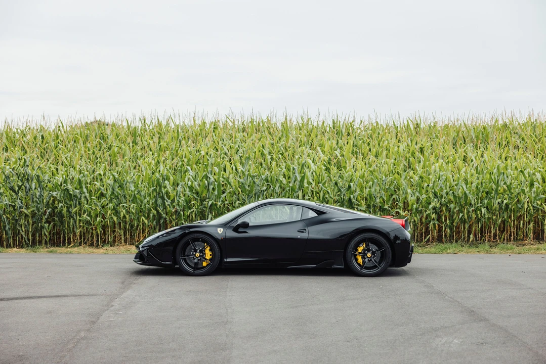 2014 Ferrari 458 Speciale - Image 13 of 31