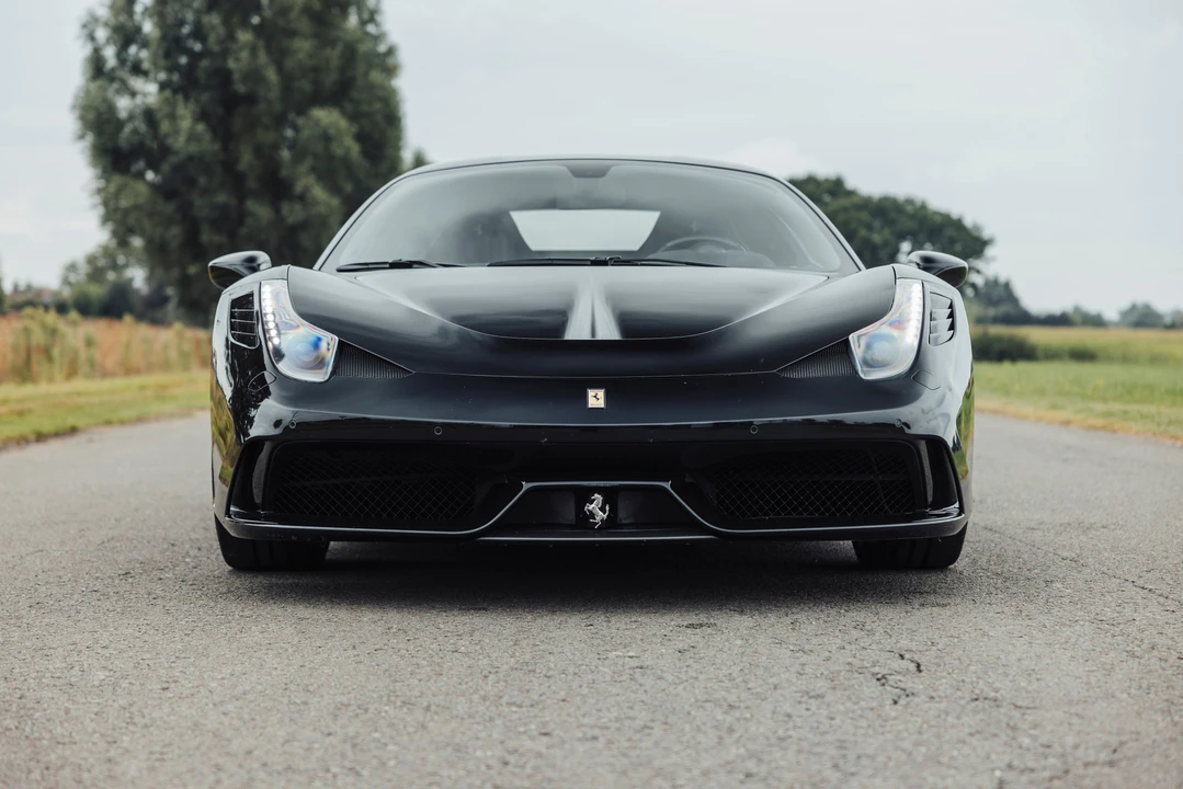 2014 Ferrari 458 Speciale - Image 4 of 31