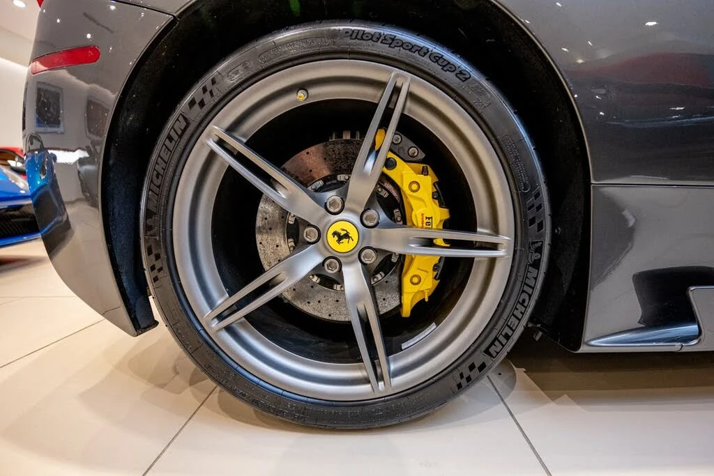 2014 Ferrari 458 Speciale - Image 21 of 31